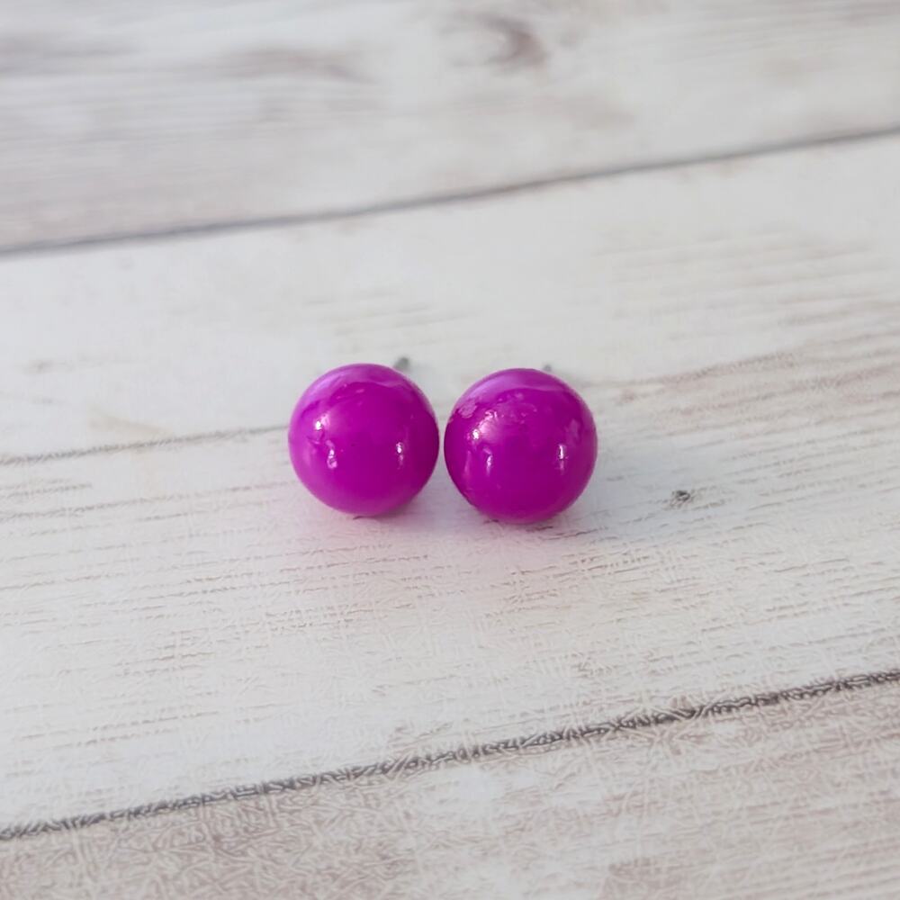 Vintage Stud Earrings - Retro Neon Fuchsia Ball 3/8"